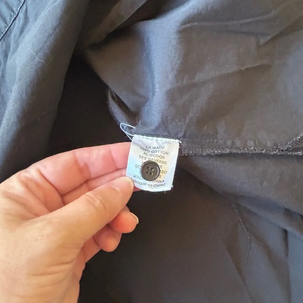 LA Made Women’s 100% Cotton Black Short Sleeve Smocked Top Size Medium - Picture 9 of 10